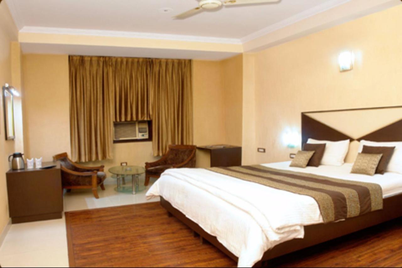 A New Delhi Hotel Orchid Garden Dış mekan fotoğraf
