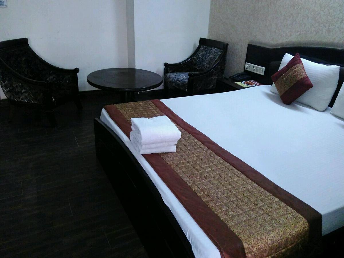 A New Delhi Hotel Orchid Garden Dış mekan fotoğraf