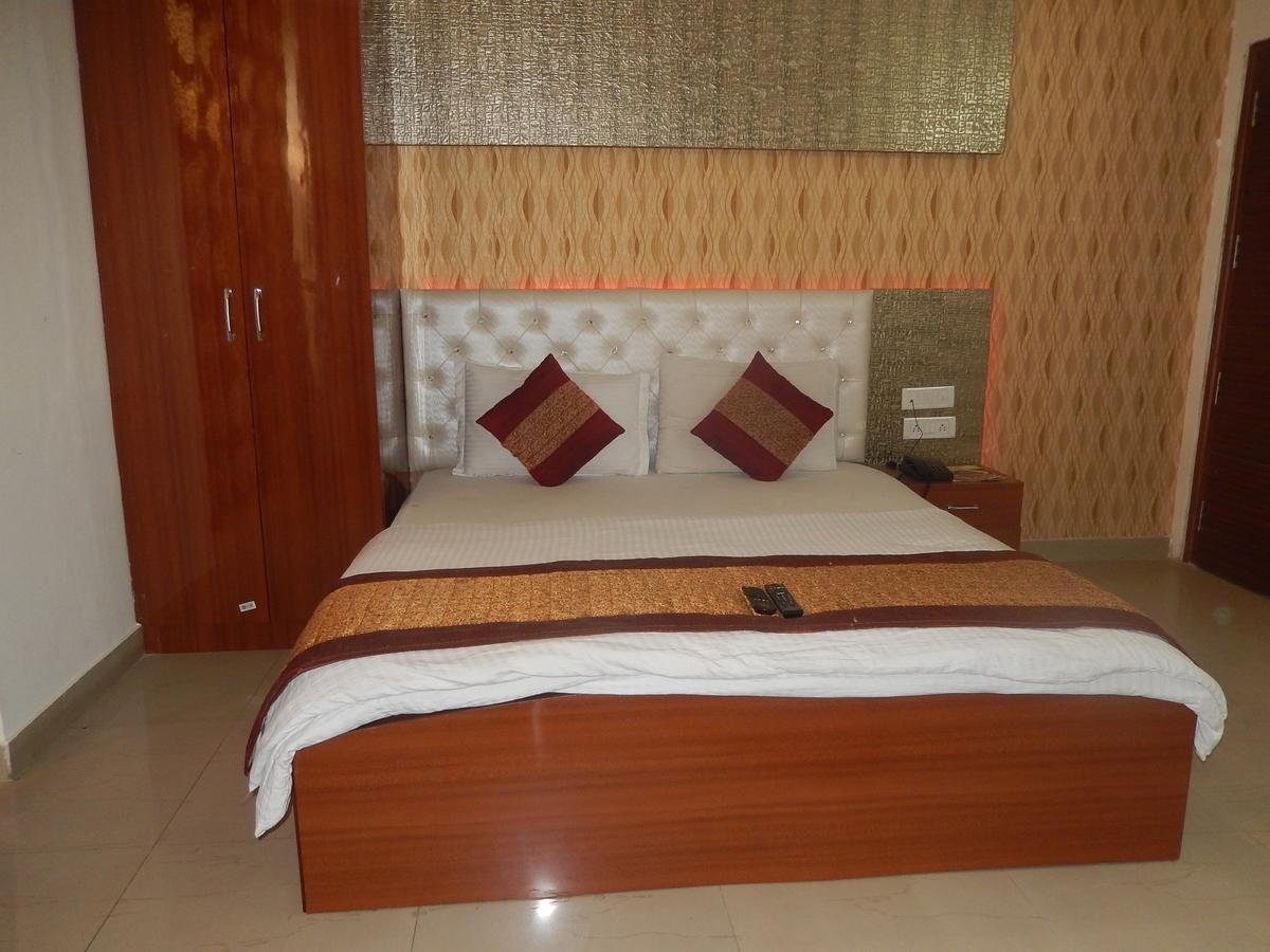 A New Delhi Hotel Orchid Garden Dış mekan fotoğraf
